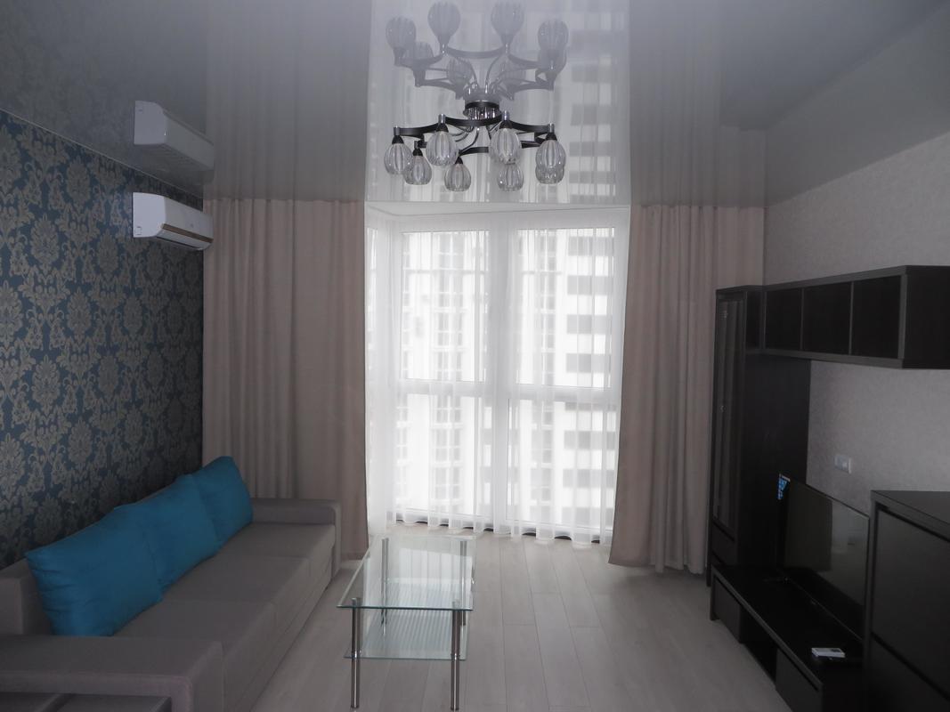 Rent out 1-room apartment. Киев, Драгоманова , 2а — photo 6