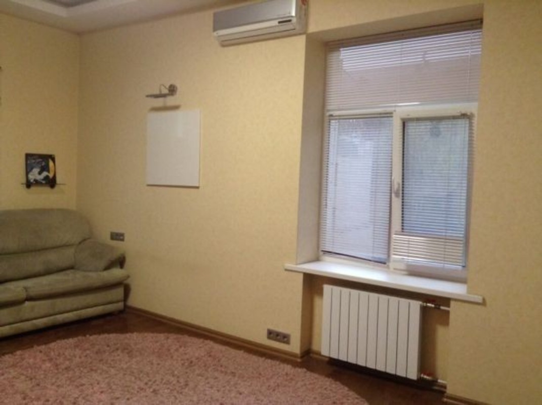 Rent out 1-room apartment. Киев, Коновальца Евгения  (Щорса (Печерск)) — photo 2