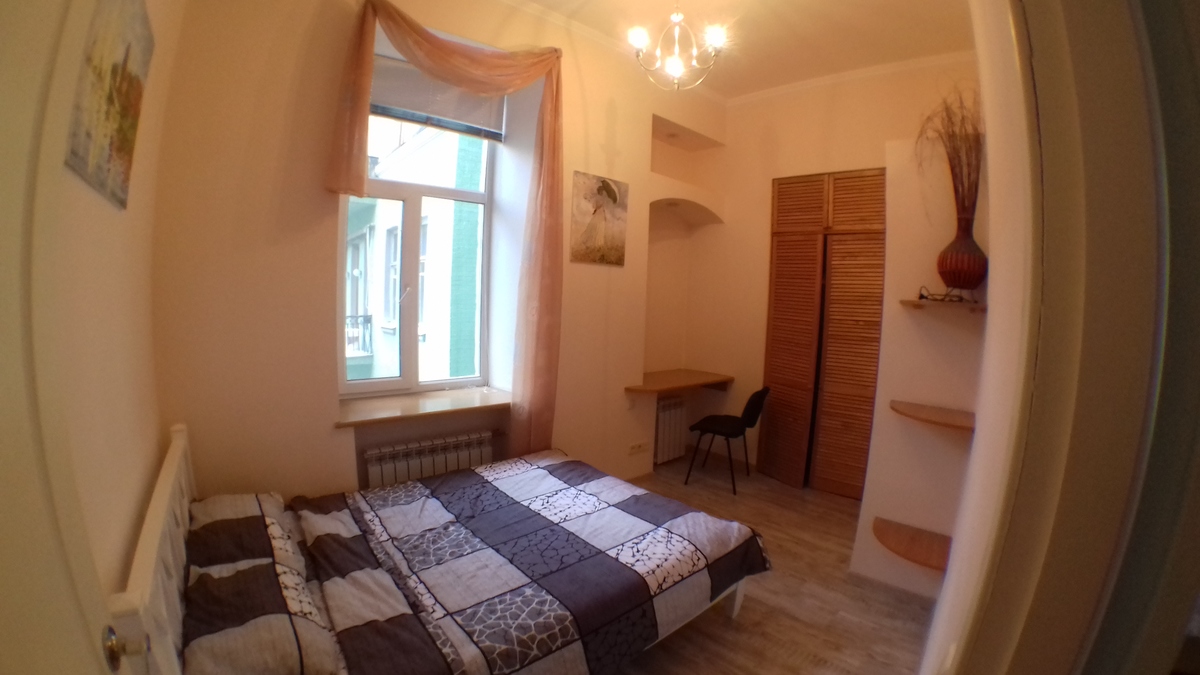 Rent out 1-room apartment. Киев, Терещенковская , 13 — photo 6