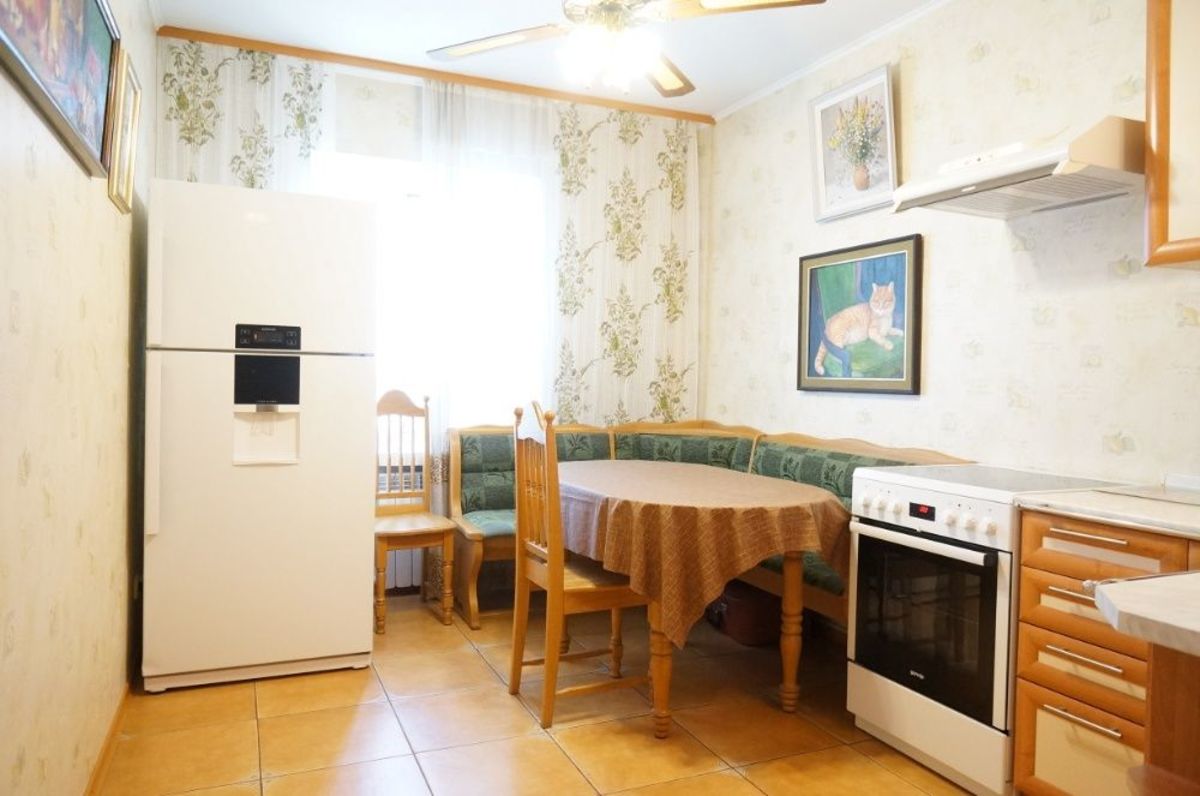 Rent out 1-room apartment. Киев, Верхняя — photo 4