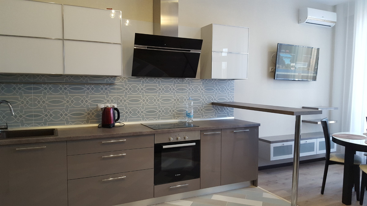 Rent out 3-room apartment. Киев, Дружбы Народов бульв., 14-16 — photo 1
