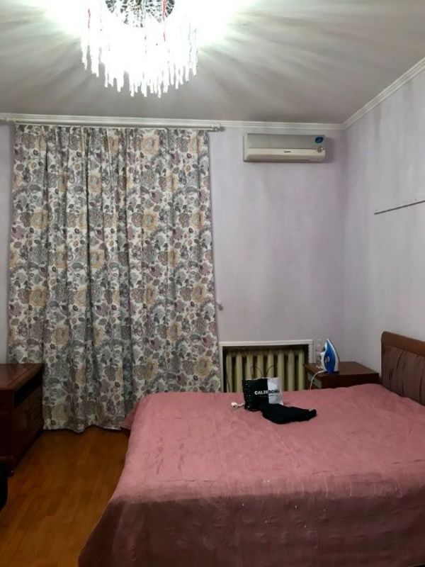 Rent out 2-room apartment. Киев, Нагорная — photo 3