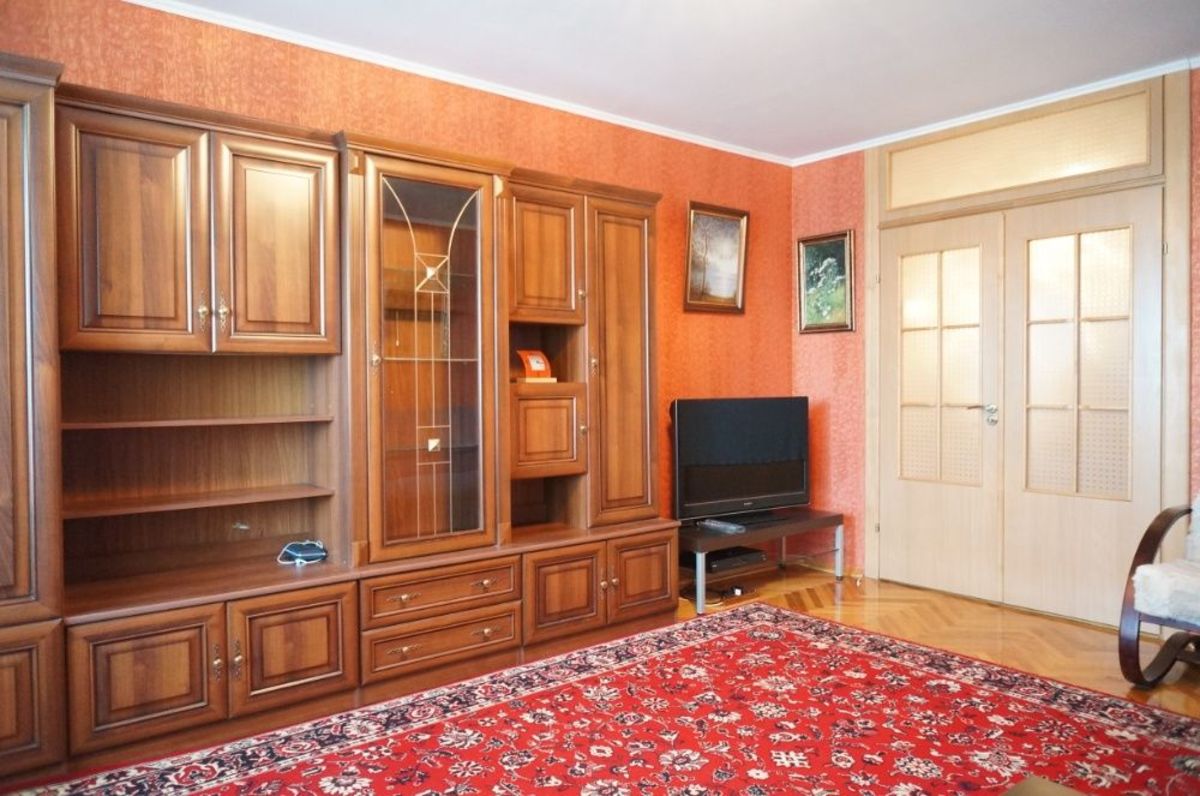 Rent out 1-room apartment. Киев, Верхняя — photo 3