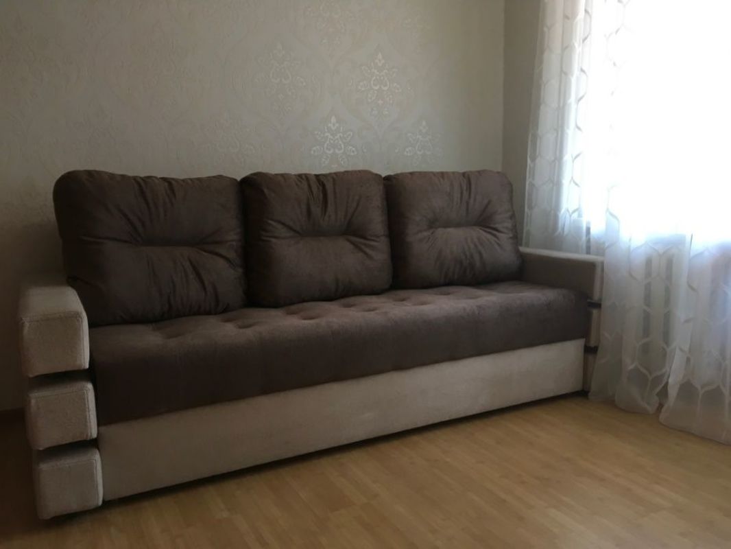 Rent out 1-room apartment. Киев, Предславинская — photo 1