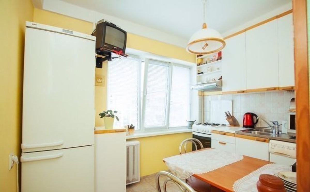 Rent out 2-room apartment. Киев, Кловский спуск — photo 2