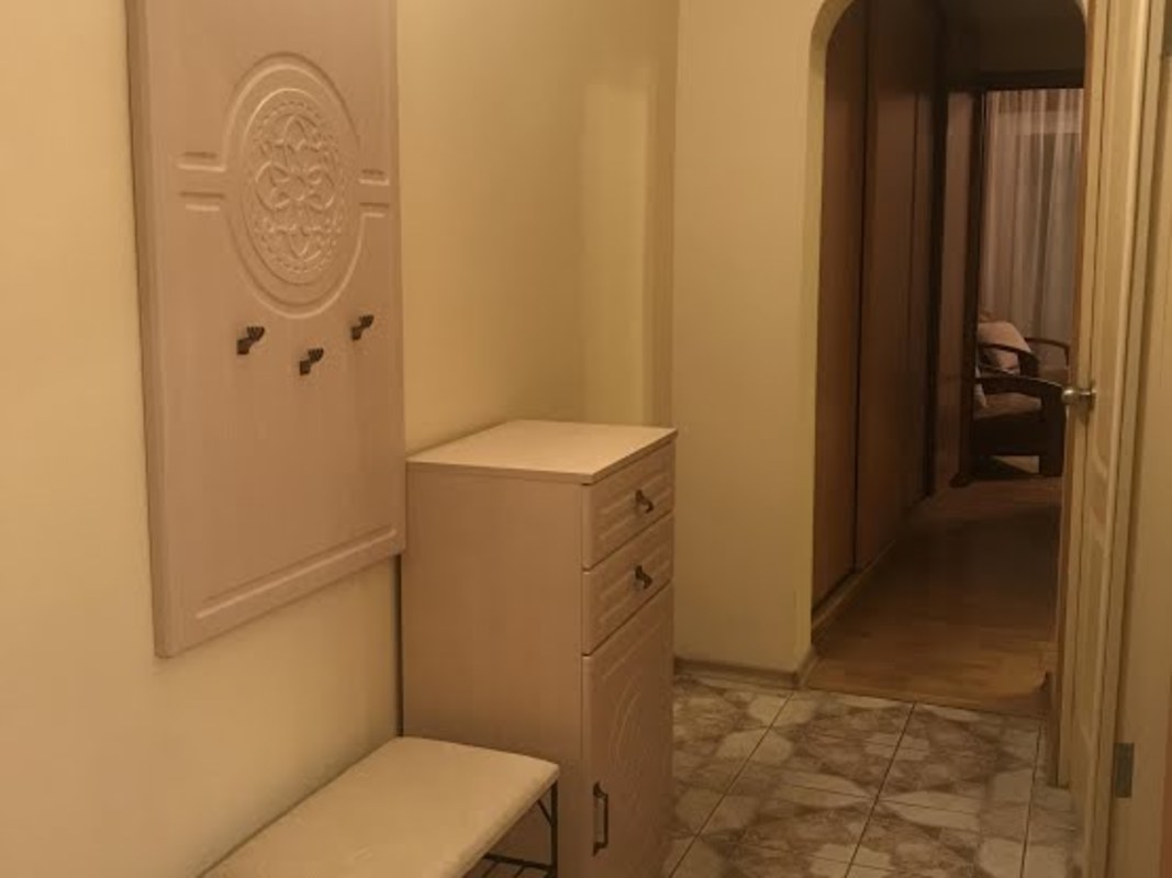 Rent out 3-room apartment. Киев, Оболонский проспект, 10 — photo 4