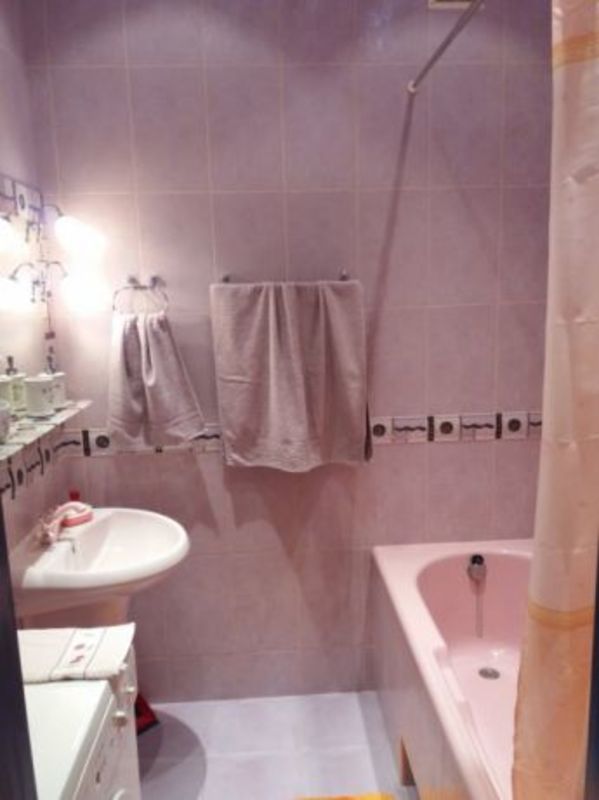Rent out 2-room apartment. Киев, Дружбы Народов б — photo 2