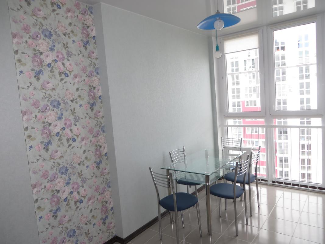 Rent out 1-room apartment. Киев, Драгоманова , 2а — photo 2