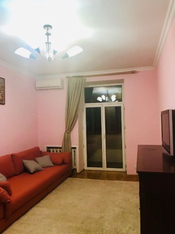 Rent out 2-room apartment. Киев, Нагорная — photo 2