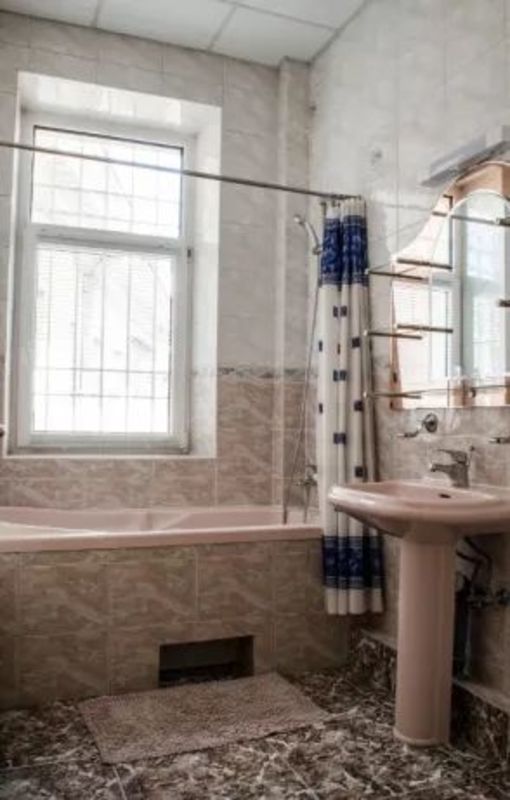Rent out multi-room apartment. Киев, Грушевского Михаила , 9 — photo 4