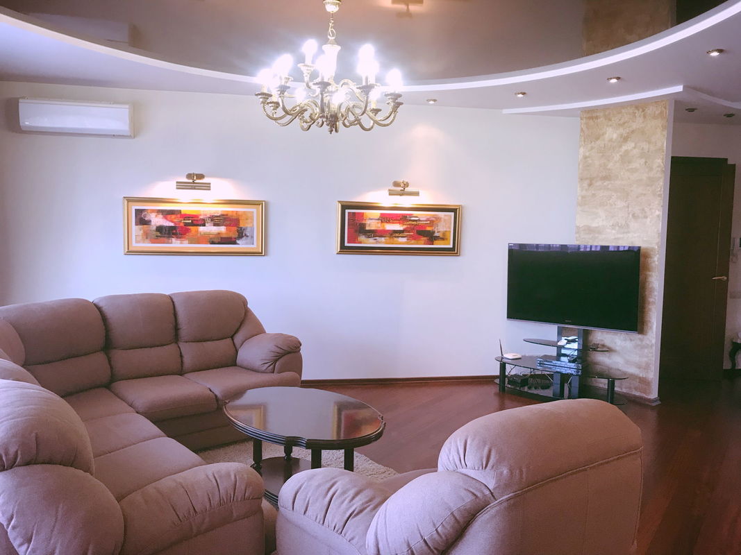 Rent out 3-room apartment. Киев, Ирининская, 5/24 — photo 5