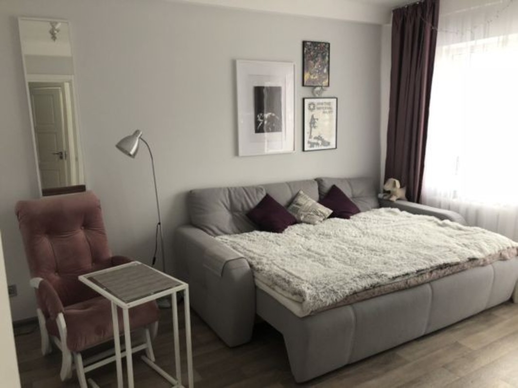 Rent out 1-room apartment. Киев, Соломенская — photo 4