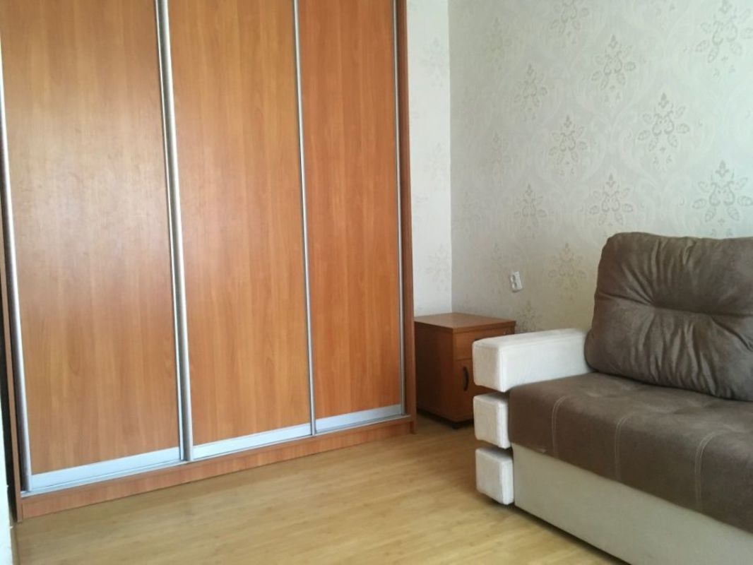 Rent out 1-room apartment. Киев, Предславинская — photo 3
