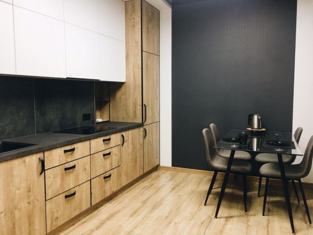 Rent out 1-room apartment. Киев, Ракетная — photo 1