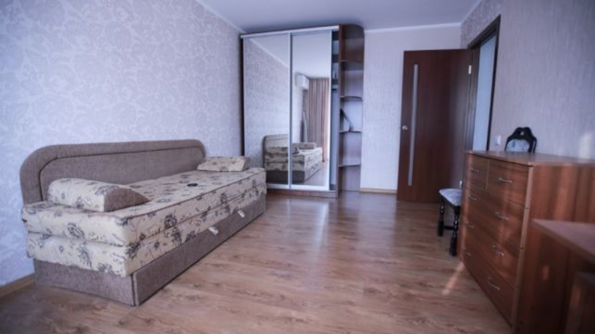 Rent out 1-room apartment. Киев, Леси Украинки бульв. — photo 3