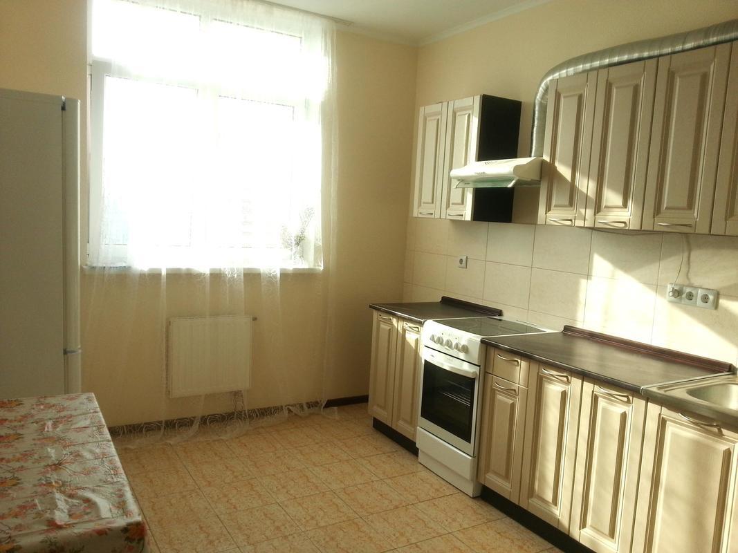 Rent out 3-room apartment. Киев, Кульженков Семьи  (Дегтяренко Петра), 33 — photo 2