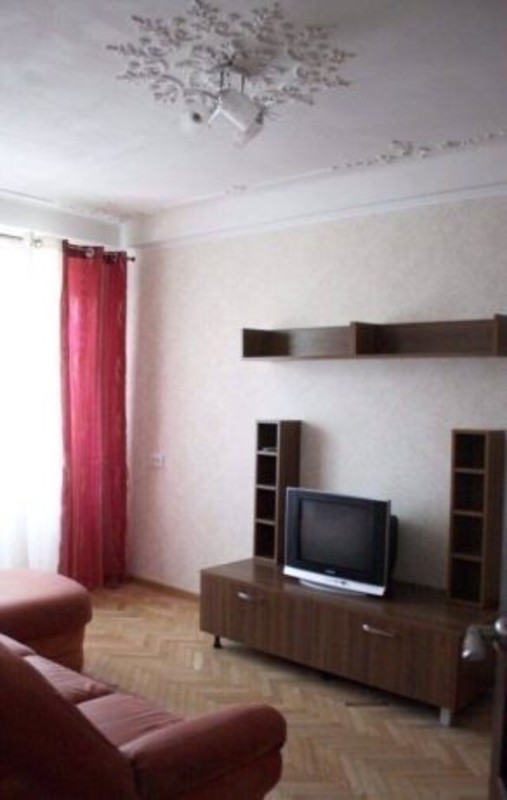 Rent out 1-room apartment. Киев, Новогоспитальная  (Щорса пер.) — photo 3