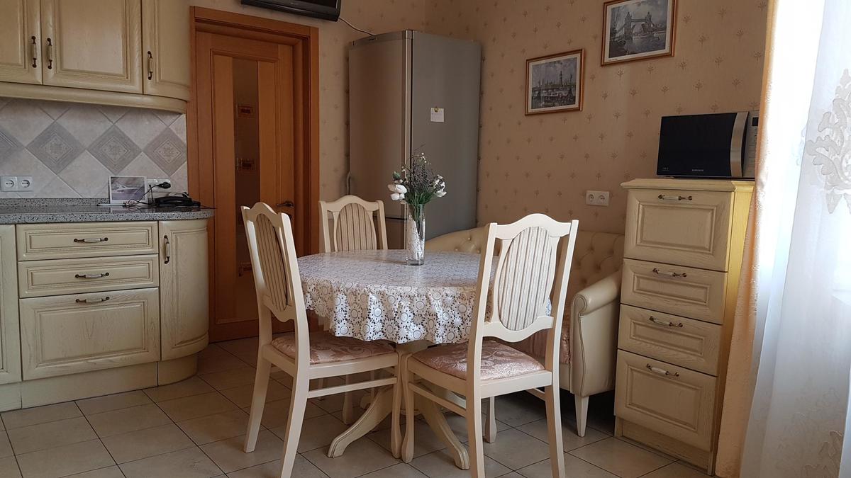 Rent out 3-room apartment. Киев, Героев Сталинграда просп., 6 — photo 1