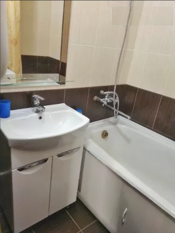 Rent out 2-room apartment. Киев, Оболонский просп. — photo 10