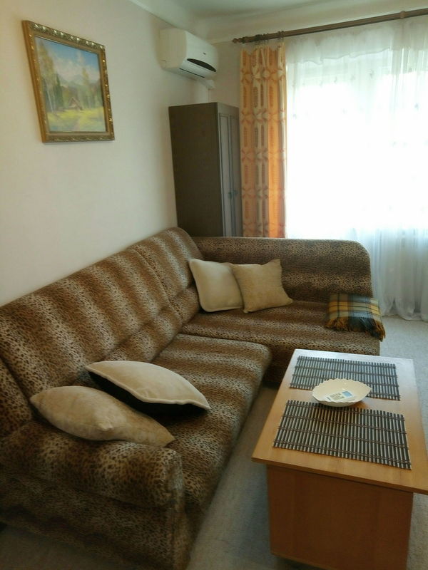 Rent out 2-room apartment. Киев, Маккейна Джона  (Кудри Ивана) — photo 6