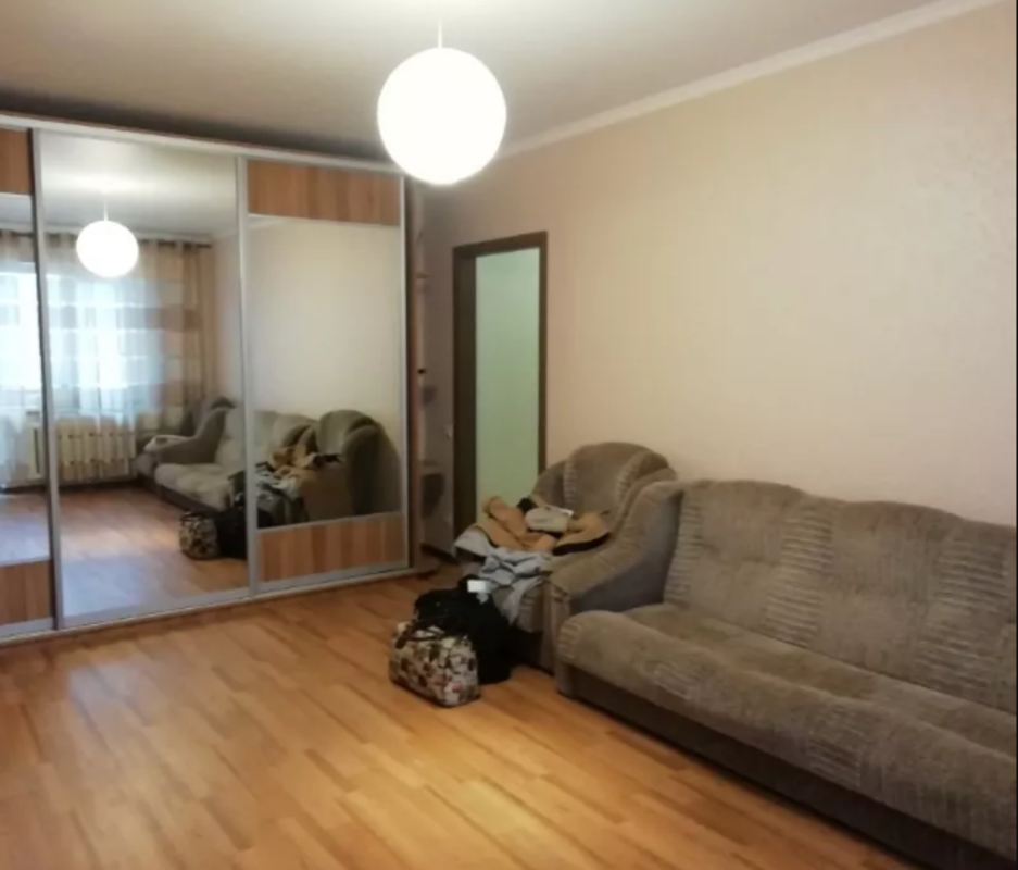 Rent out 2-room apartment. Киев, Оболонский просп. — photo 2