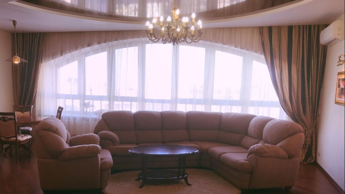Rent out 3-room apartment. Киев, Ирининская, 5/24 — photo 1