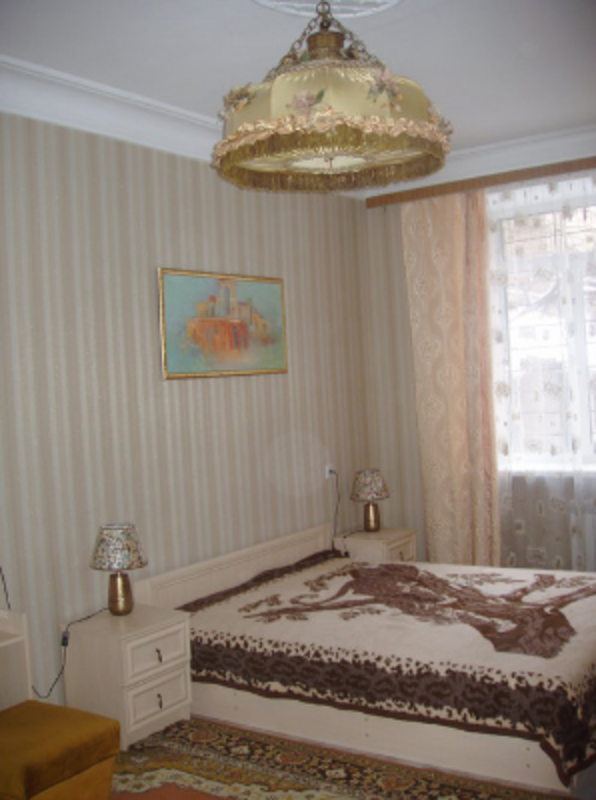 Rent out 1-room apartment. Киев, Чешская — photo 3