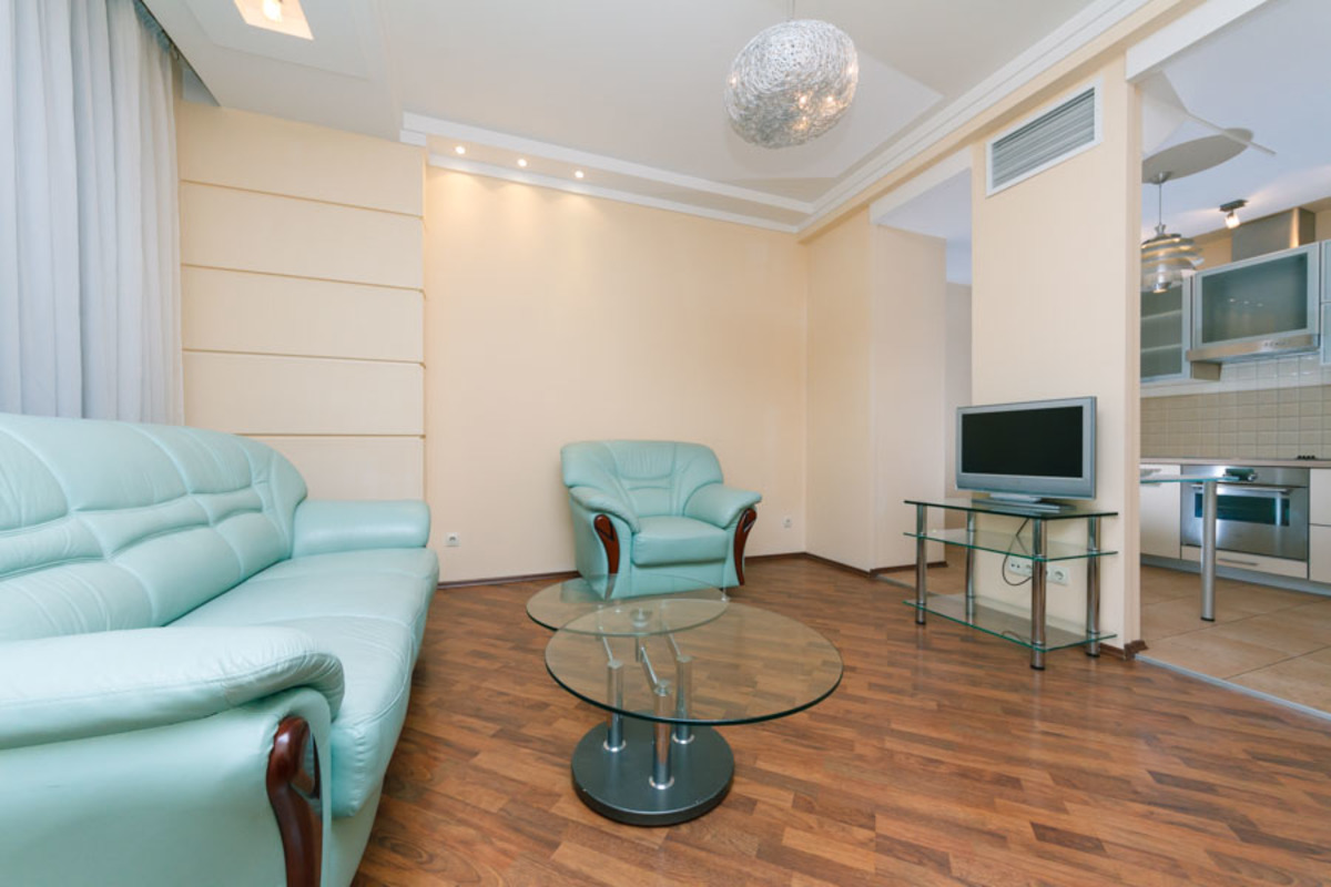 Rent out 2-room apartment. Киев, Жилянская , 58 — photo 8