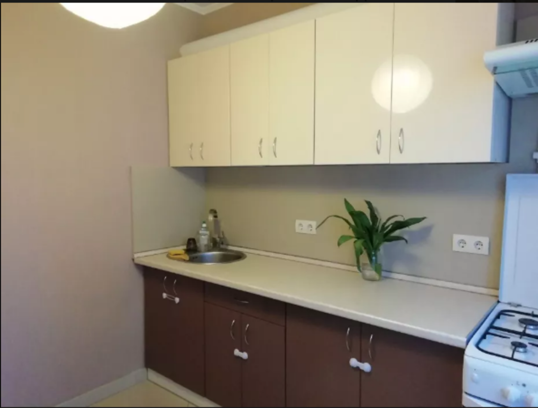 Rent out 2-room apartment. Киев, Оболонский просп. — photo 1