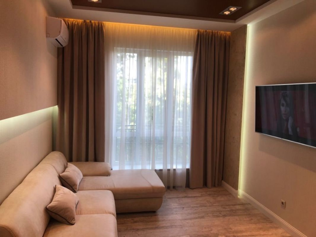 Rent out 1-room apartment. Киев, Желябова — photo 3