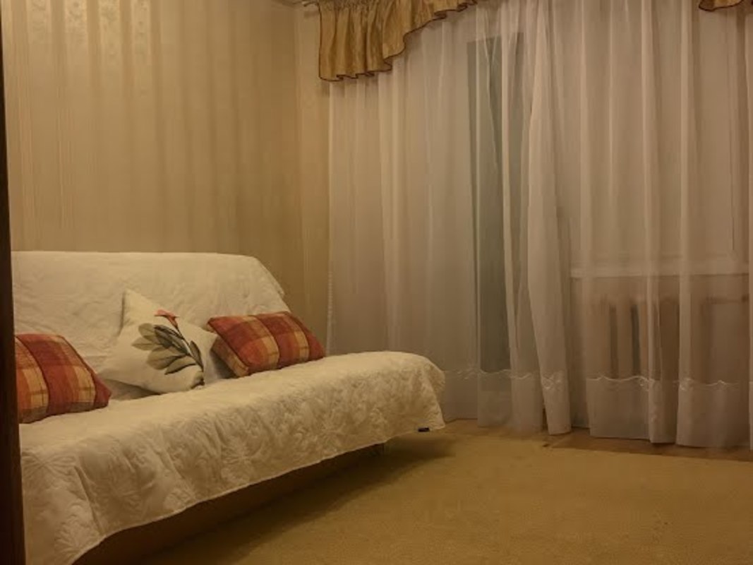 Rent out 3-room apartment. Киев, Оболонский проспект, 10 — photo 5
