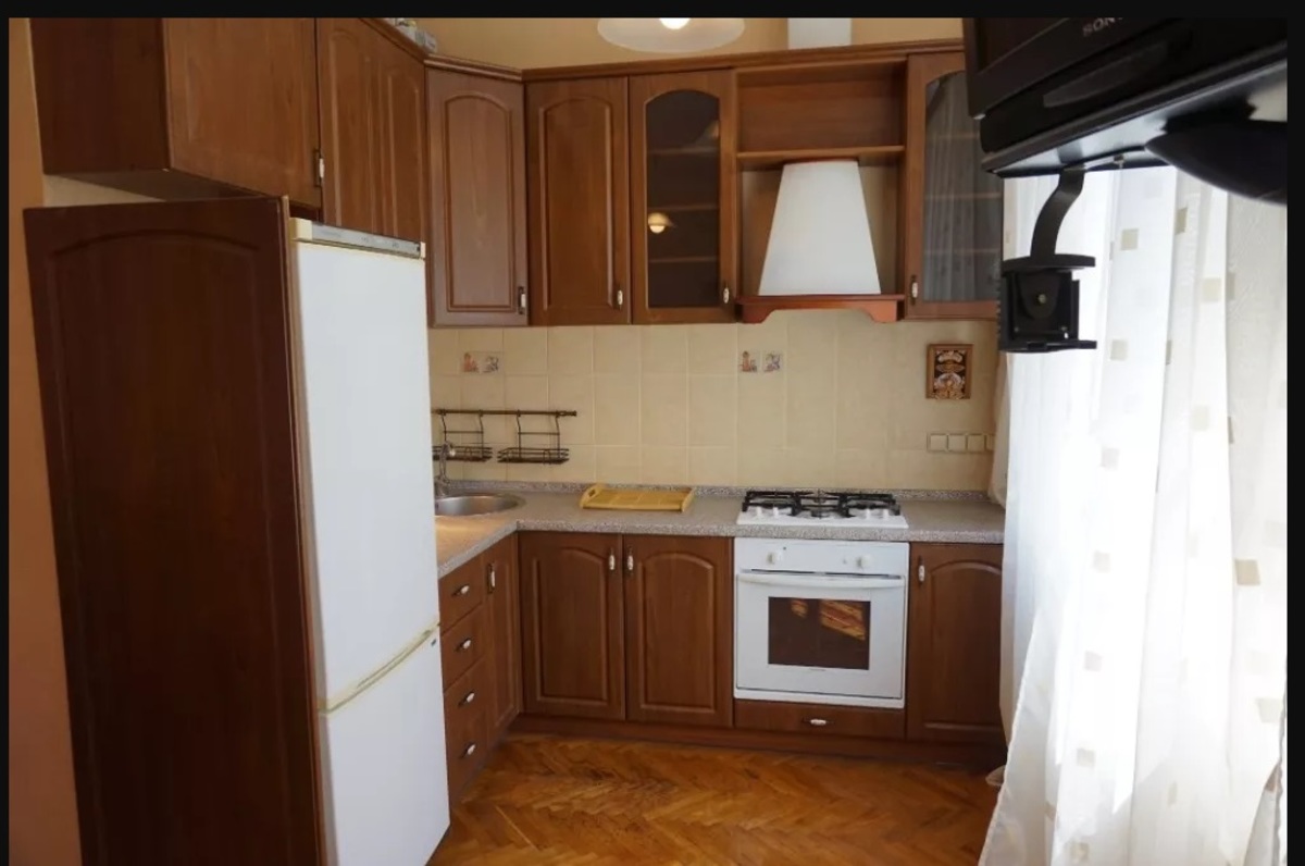 Rent out 2-room apartment. Киев, Деревлянская  (Якира) — photo 4