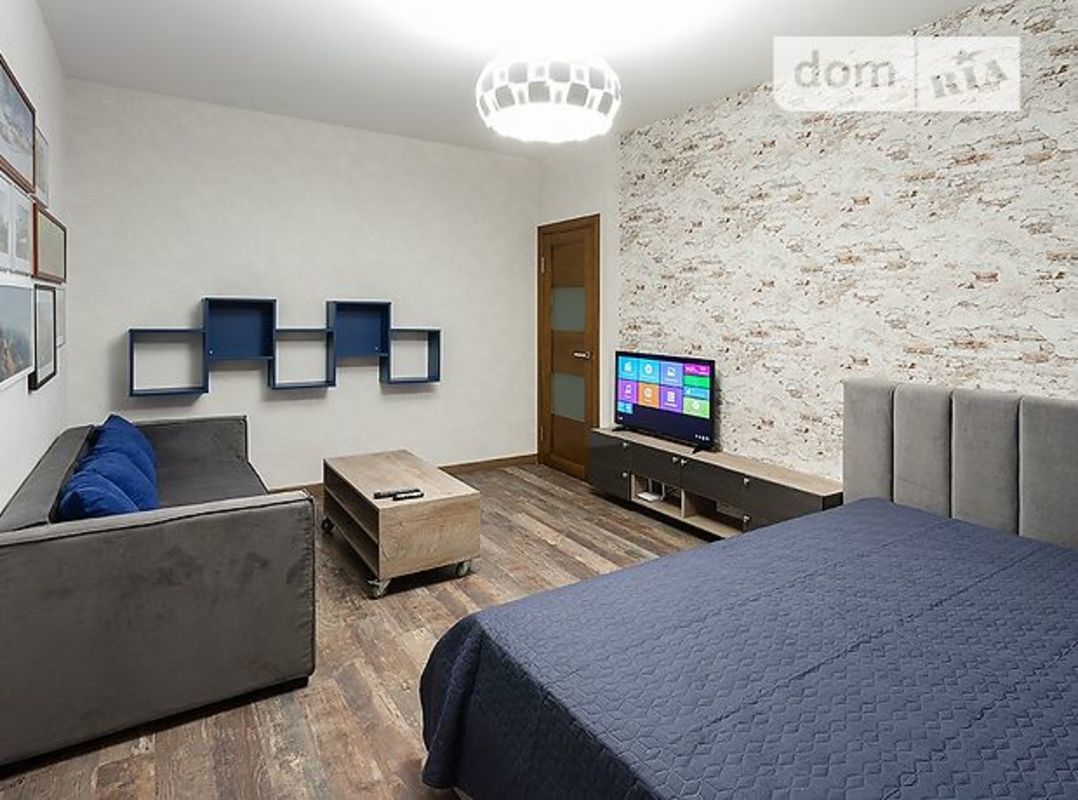 Rent out 1-room apartment. Киев, Теремковская, 3 — photo 1
