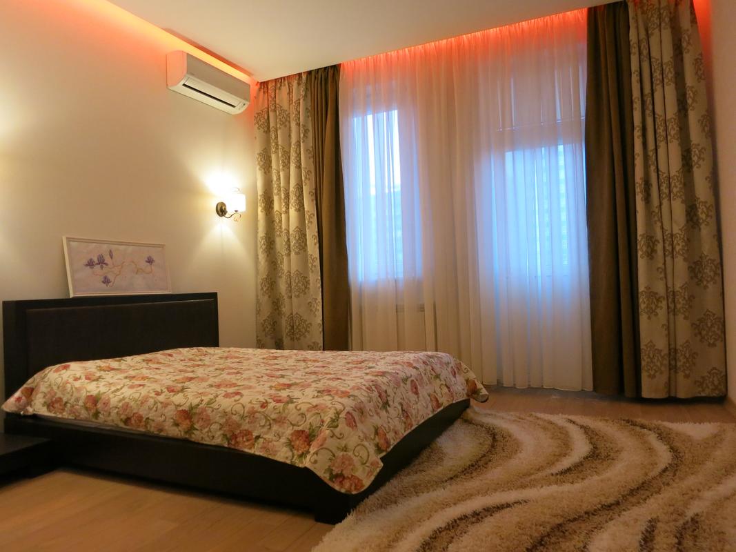 Rent out 2-room apartment. Киев, Барбюса анри , 37/1 — photo 2