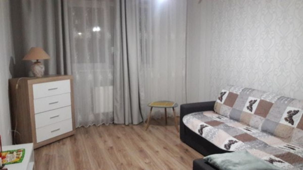 Rent out 1-room apartment. Киев, Воскресенская — photo 1